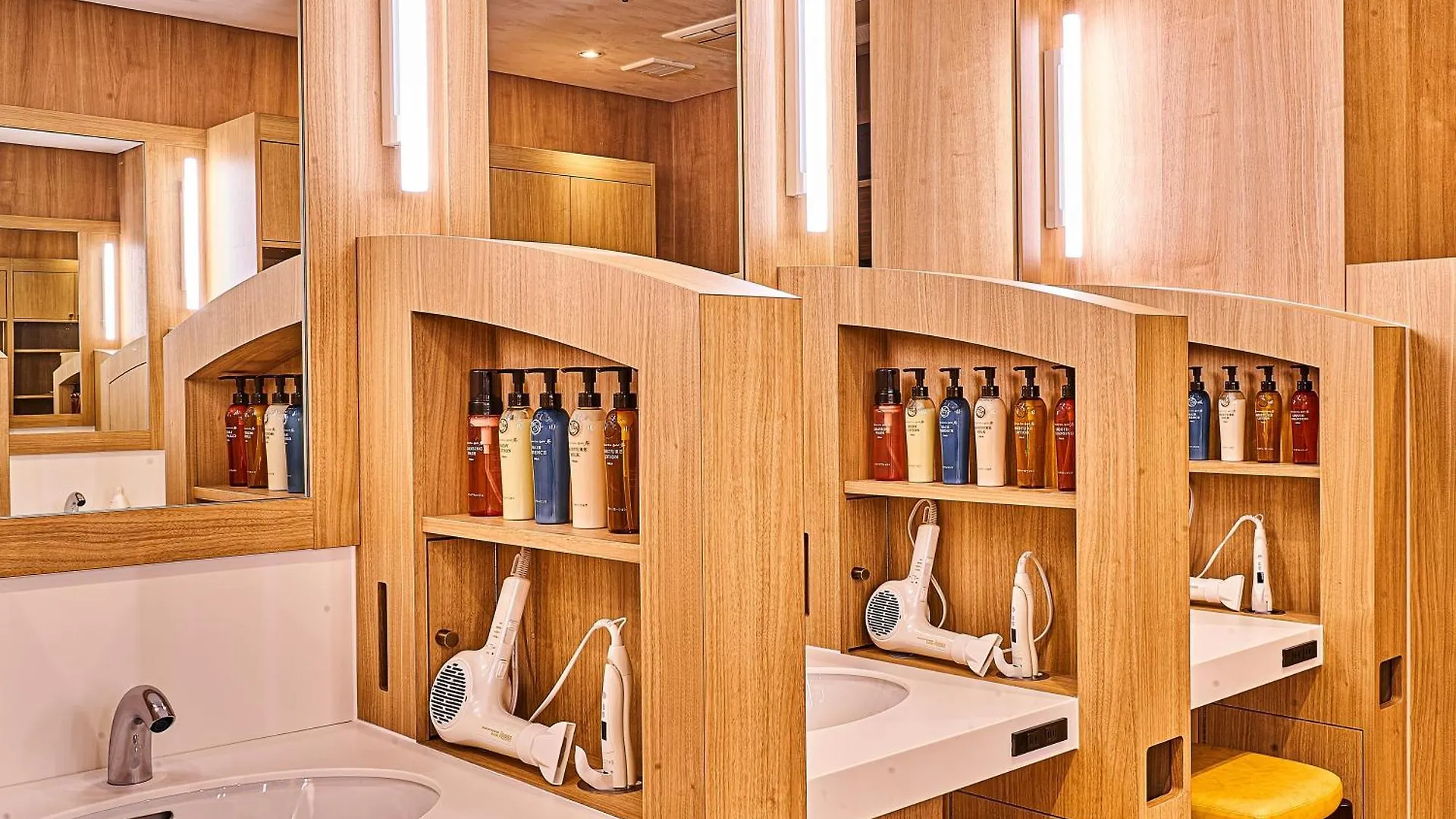Anshin Oyado Men&Women Nagoya Hotel